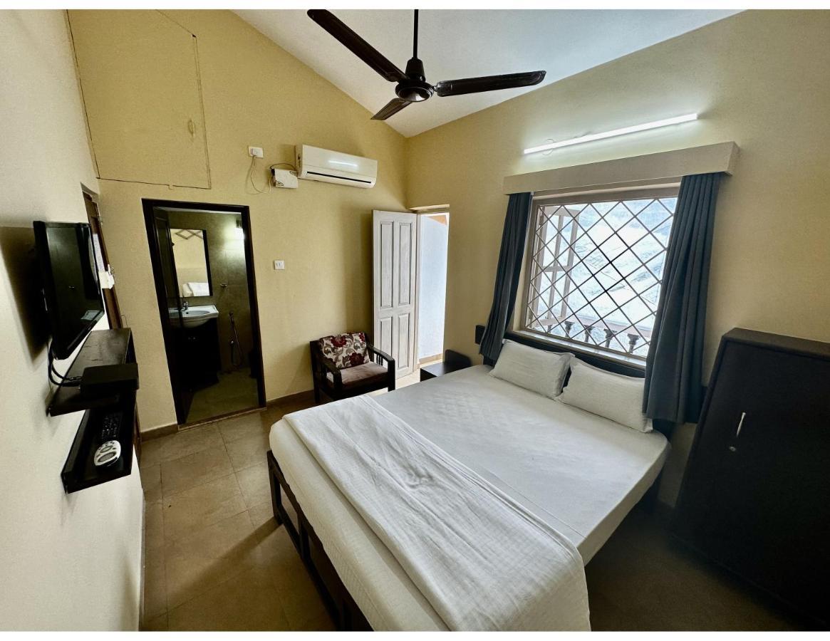 Hotel White Season Calangute Exterior photo
